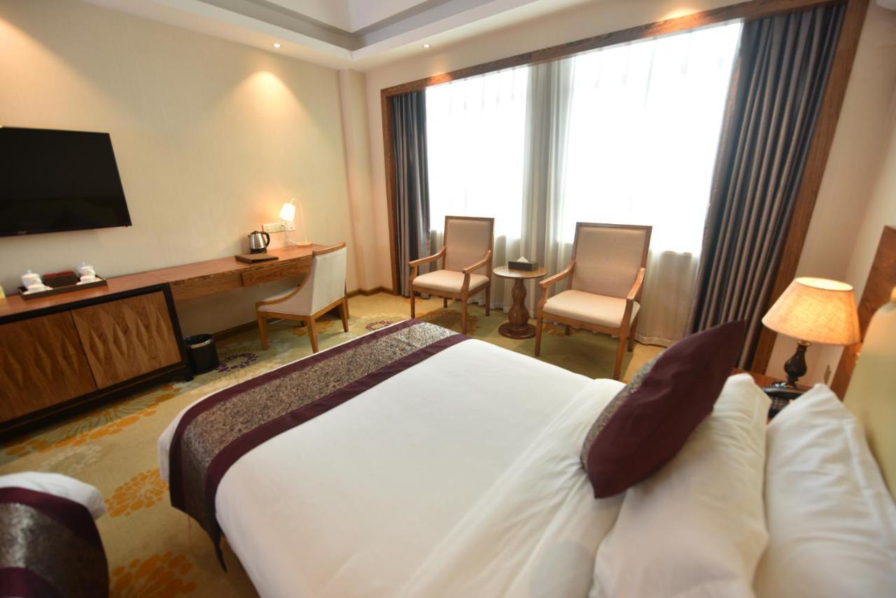 Hong Van Grand Hotel Mong Cai Εξωτερικό φωτογραφία