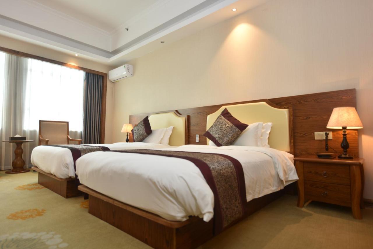 Hong Van Grand Hotel Mong Cai Εξωτερικό φωτογραφία