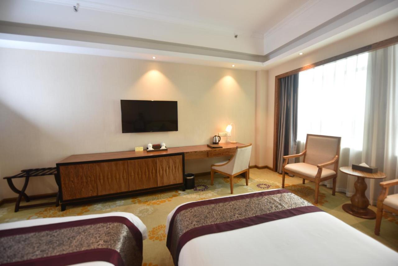 Hong Van Grand Hotel Mong Cai Εξωτερικό φωτογραφία