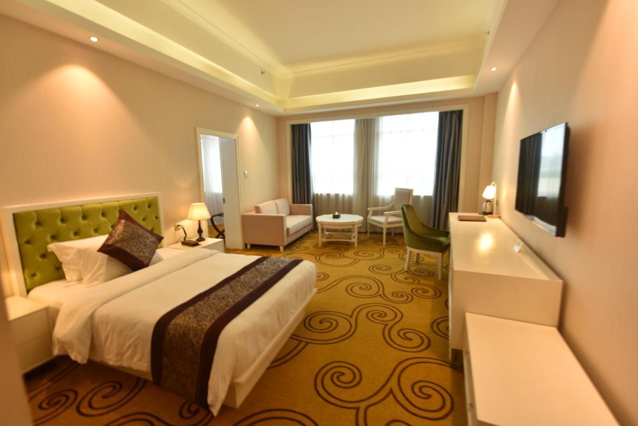 Hong Van Grand Hotel Mong Cai Εξωτερικό φωτογραφία