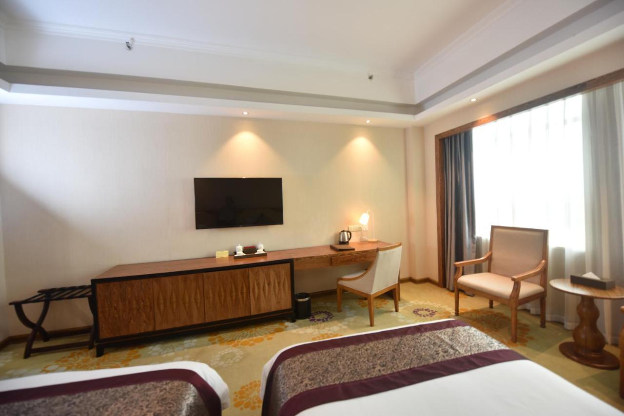 Hong Van Grand Hotel Mong Cai Εξωτερικό φωτογραφία