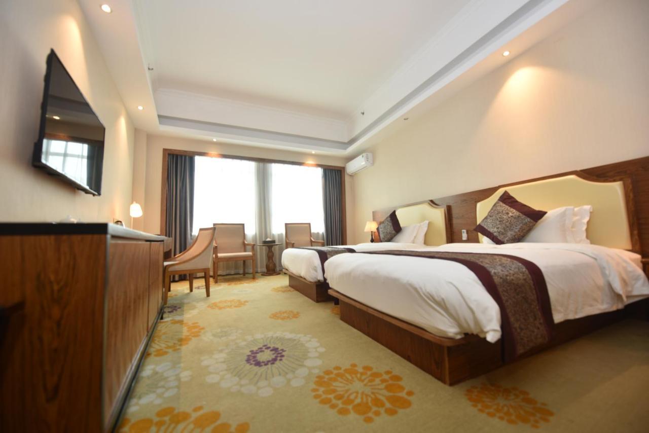 Hong Van Grand Hotel Mong Cai Εξωτερικό φωτογραφία